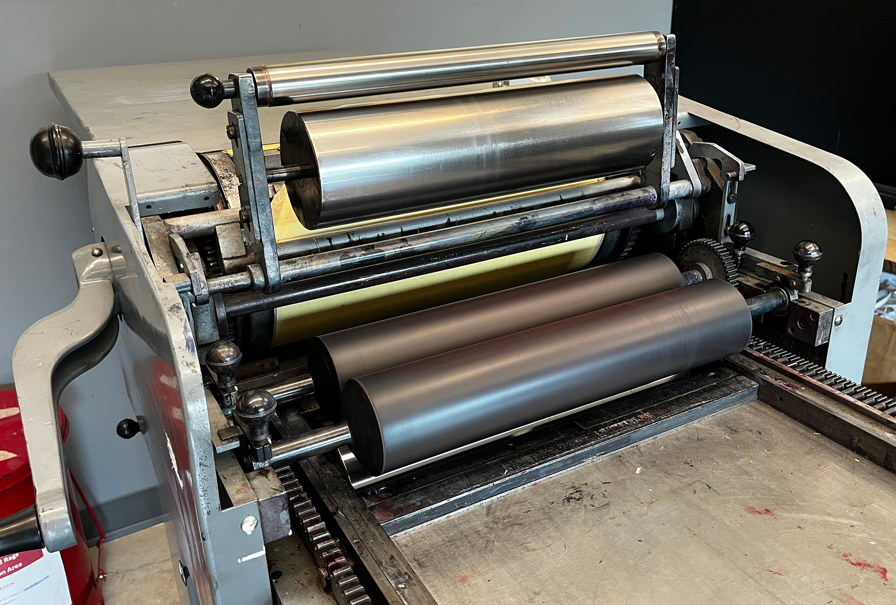 The Letterpress Studio is fully equipped with two Vandercook presses and a hand-cranked platen press.