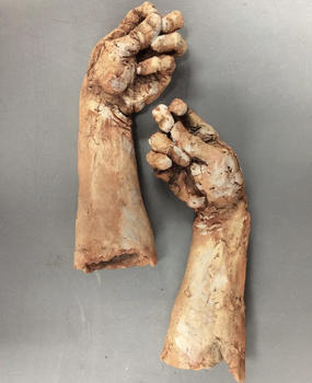 Adam Bradley (@adambradleysculpture ) draws inspiration from a friends’ experience with the COVID-19 vaccine shot, experimenting with ceramics, a new media for him. Bradley writes, “He said he woke up curled up with all of his limbs drawn in from a dying spider. I wanted to make something that held tension and frustration”.